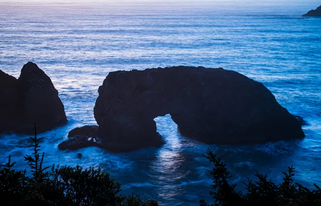 Blue hour at the sea arch